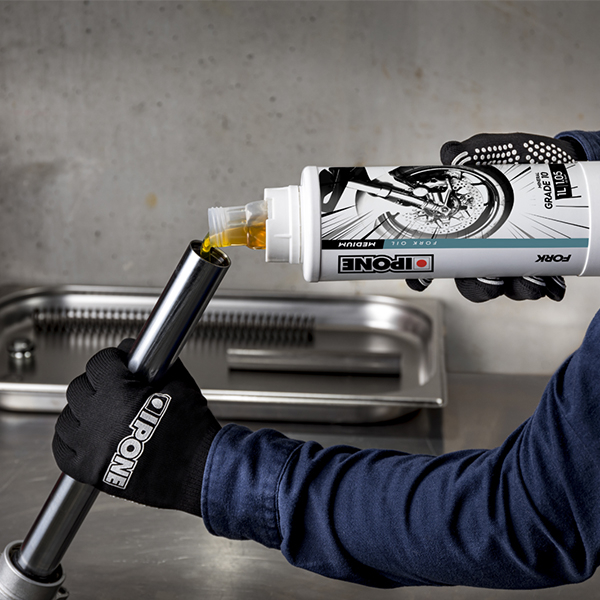 products/100/001/159/10/Sakiu alyva Ipone Fork Oil Mineral 10 Grade 1L 801198_1.jpg