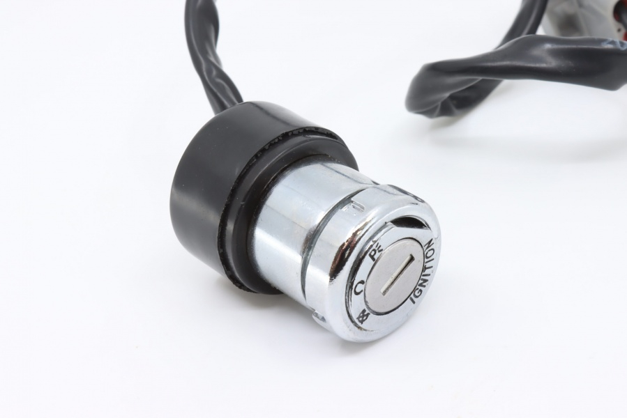 products/100/001/516/51/9GQ0-010100 3.jpg