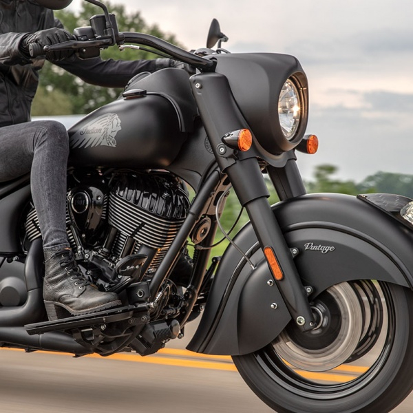 products/100/001/824/35/indian motorcycle vintage dark horse thunder black smoke abs 2021 9.jpg