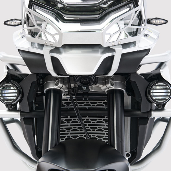 products/100/003/020/32/Ruko zibintu apsauga CFMOTO 800MT_1.jpg