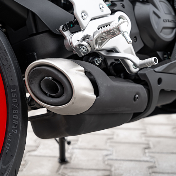 products/100/004/796/52/Motociklas CFMOTO 450SR-S ABS Zircon Black_real5.jpg