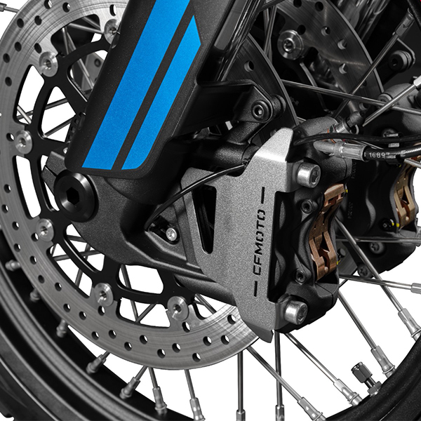 products/100/004/828/12/Priekinio stabdziu suporto apsauga CFMOTO 800MT ir 800MT-X.jpg