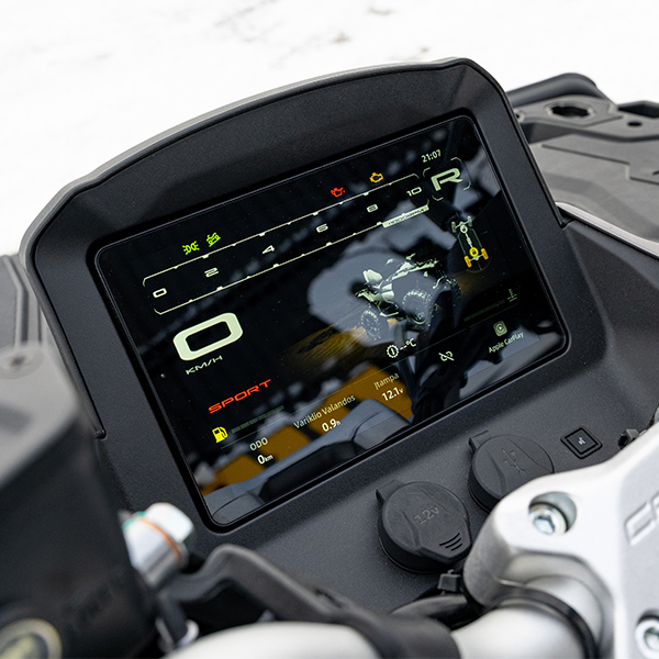 products/100/004/840/72/CFMOTO CFORCE 850 Touring G3 keturratis T3b ratinis traktorius_real3.jpg