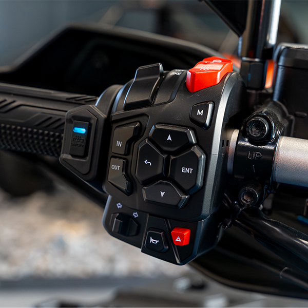 products/100/004/840/72/CFMOTO CFORCE 850 Touring G3 keturratis T3b ratinis traktorius_real5.jpg