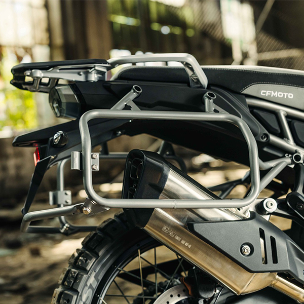 products/100/004/844/22/Daiktadeziu tvirtinimai CFMOTO 450MT.jpg