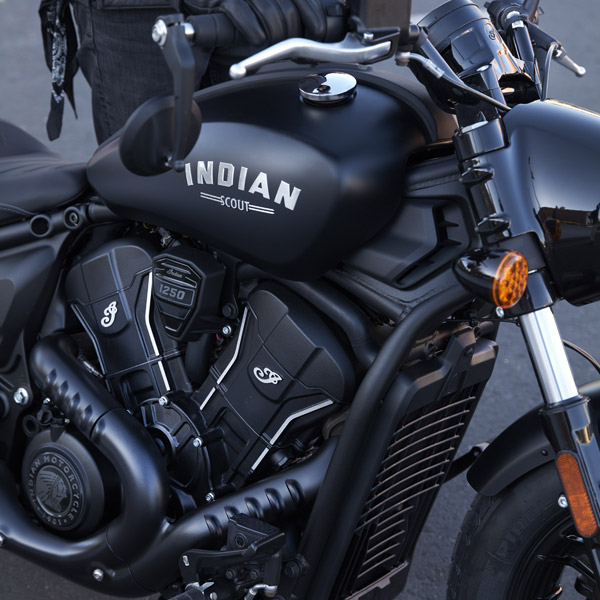 products/100/004/913/13/Indian-Scout-Bobber-2025-Black_Somke-p6.jpg