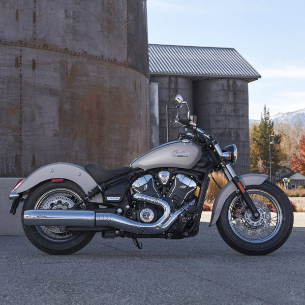 products/100/005/002/12/Indian-Scout-Classic-Limited-2025-Sliver-Quartz-Smoke-p5.jpg