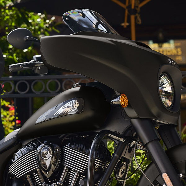 products/100/005/011/97/Indian-Motorcycle-Chieftain-Dark-Horse-Black-Smoke-2024-p7.jpg