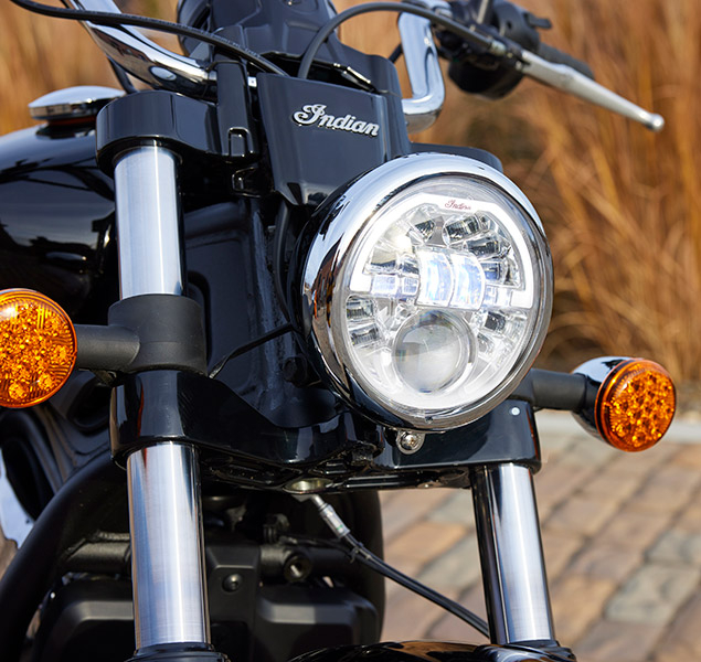 products/100/005/094/35/Indian-Motorcycle-Scout-Classic-ABS-2025-Black-Metallic-p7.jpg