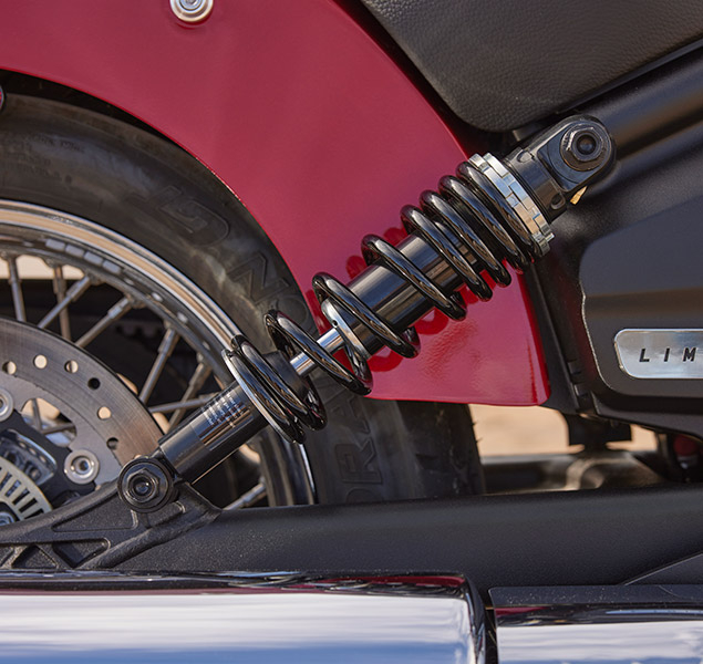 products/100/005/094/37/Indian-Motorcycle-Scout-Classic-Limited-Tech-ABS-2025-Sunset-Red-Metallic-p16.jpg