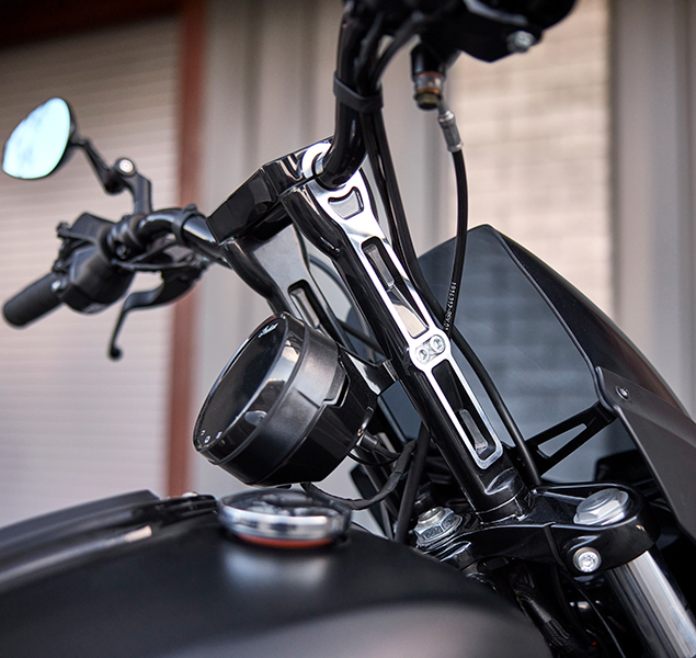 products/100/005/094/43/Indian-Motorcycle-Sport-Scout-Limited-Tech-ABS-2025-Black-Smoke-p9.jpg