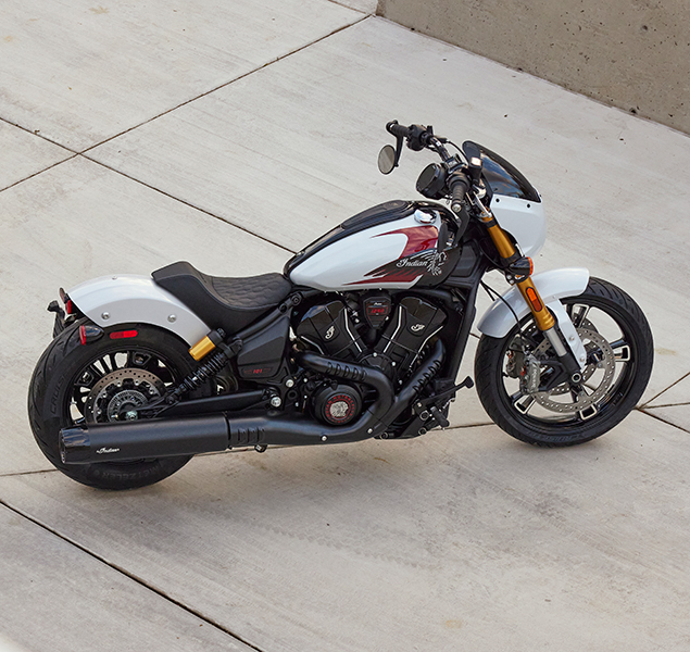 products/100/005/094/44/Indian-Motorcycle-101-Scout-2025-Ghost-White-Metallic-with-Graphics-p4.jpg