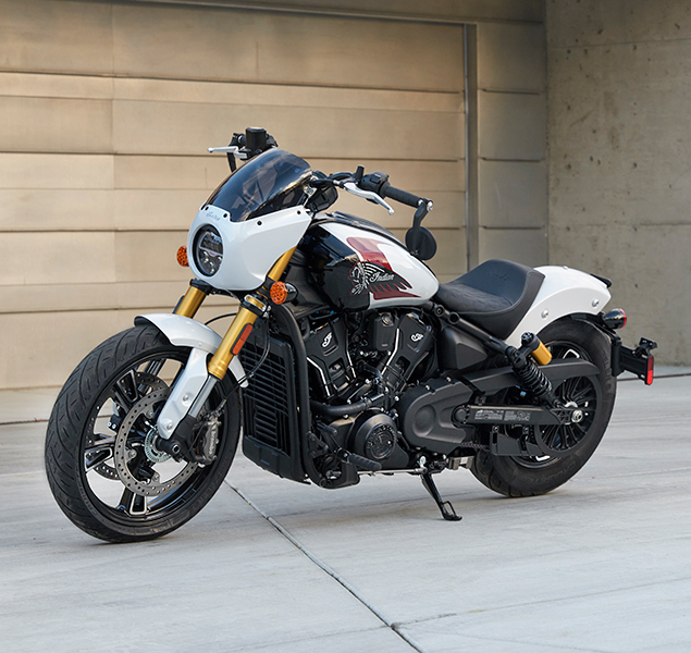 products/100/005/094/44/Indian-Motorcycle-101-Scout-2025-Ghost-White-Metallic-with-Graphics-p5.jpg