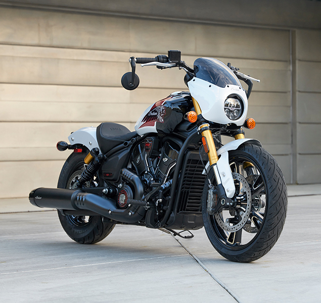 products/100/005/094/44/Indian-Motorcycle-101-Scout-2025-Ghost-White-Metallic-with-Graphics-p6.jpg