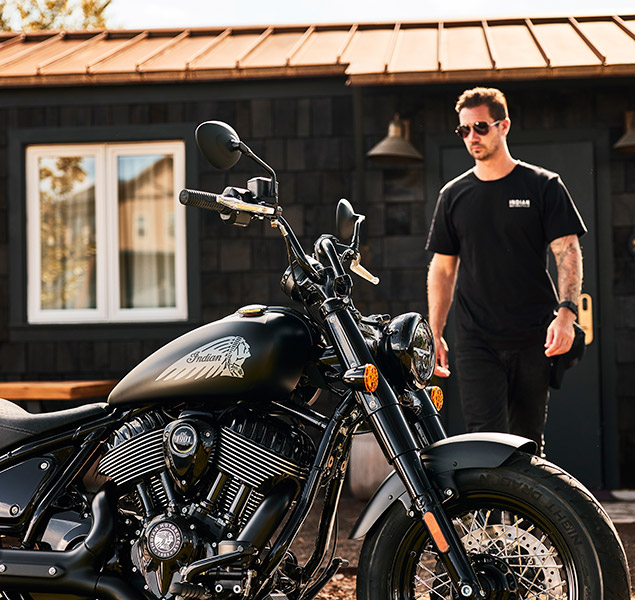 products/100/005/094/46/Indian-Chief-Bobber-Dark-Horse-ABS-2025-Black-Smoke-p5.jpg