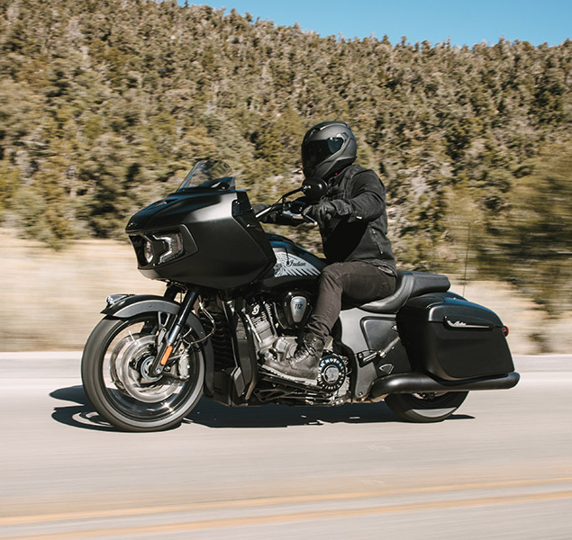 products/100/005/094/49/Indian-Challenger-Dark-Horse-112-2025-Black-Smoke-p13.jpg