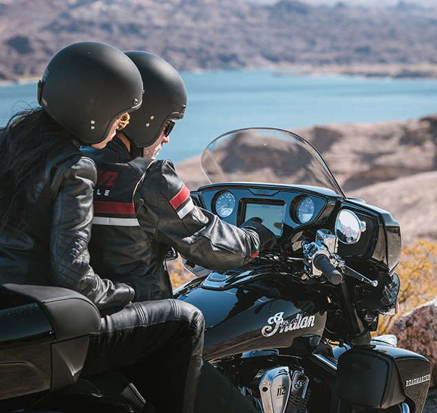 products/100/005/094/55/Indian-Motorcycle-Roadmaster-Limited-PowerPlus-Black-Metallic-2025-p12.jpg