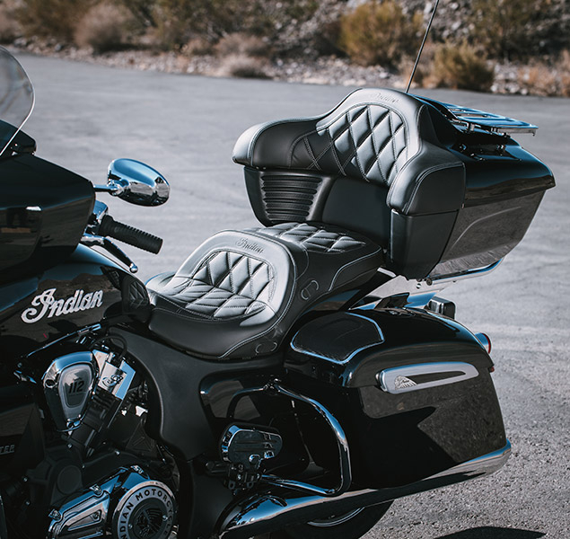 products/100/005/094/55/Indian-Motorcycle-Roadmaster-Limited-PowerPlus-Black-Metallic-2025-p7.jpg