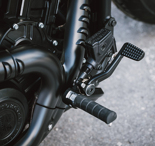 products/100/005/095/15/Indian-Motorcycle-Scout-Sixty-Bobber-Limited-ABS-2025-Heavy-Metal-p8.jpg