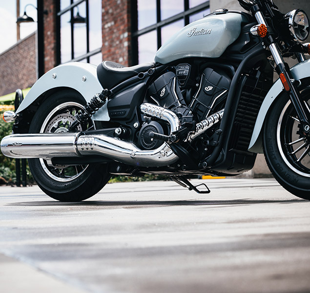 products/100/005/095/16/Indian-Motorcycle-Scout-Sixty-Classic-Limited-ABS-2025-Frost-Silver-p6.jpg