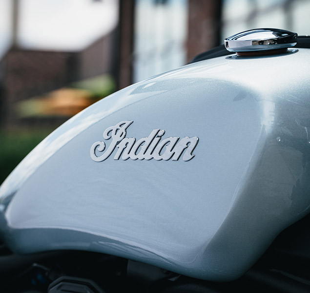 products/100/005/095/16/Indian-Motorcycle-Scout-Sixty-Classic-Limited-ABS-2025-Frost-Silver-p7.jpg