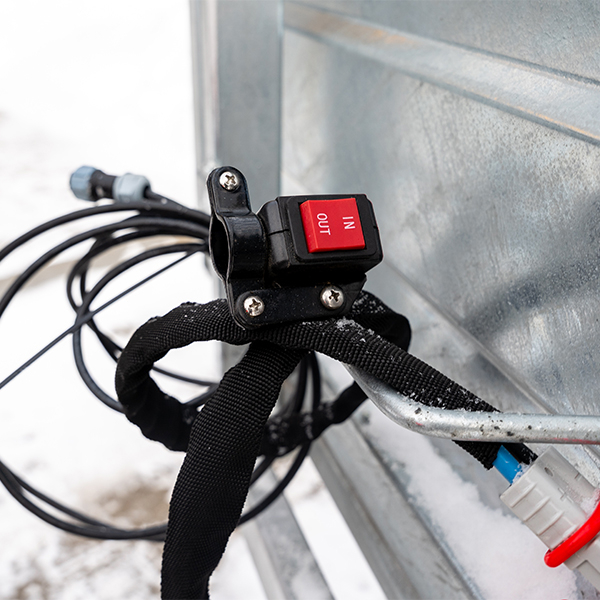 products/100/005/117/32/Keturracio priekaba Bronco 3-Way Tip Trailer max 1600kg 77-12186_91.jpg