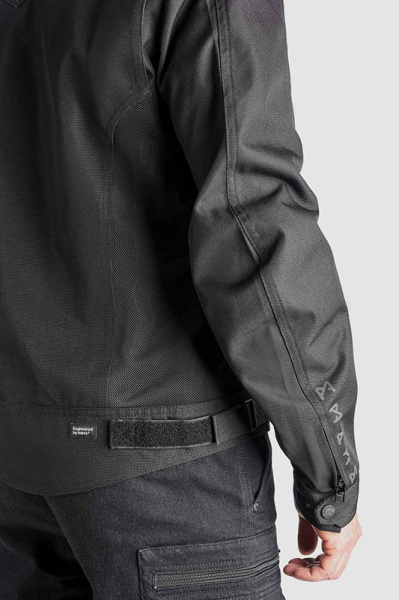 products/100/005/136/73/AIR-TATE-JACKET-BLACK 6.jpg