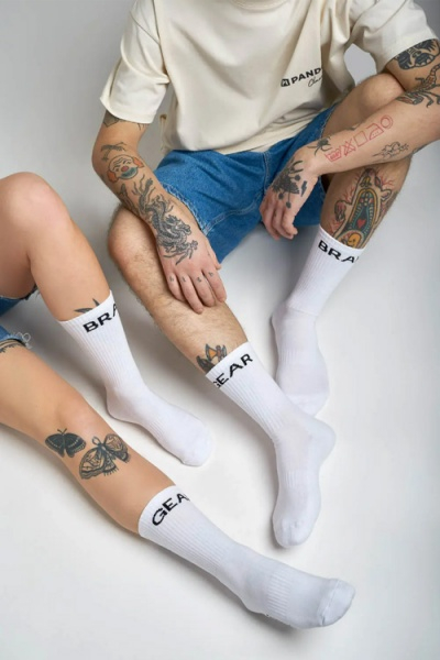 products/100/005/137/01/MOTORCYCLE SOCKS  white lifestyle socks GEAR 2.jpg