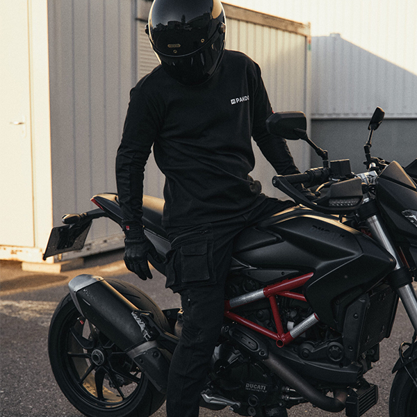 products/100/005/165/32/Moto dzinsai Pando DESERT CARGO Juodi_real.jpg