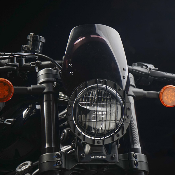 products/100/005/518/50/Priekinis stiklas tamsintas CFMOTO 450CL-C_1.jpg