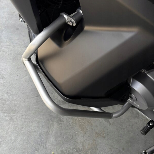 products/100/005/518/93/Apsauginiai lankai apatiniai CFMOTO 800MT-X sidabriniai_3.jpg