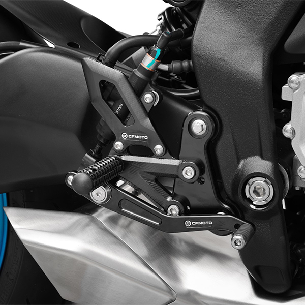 products/100/005/520/06/Reguliuojamas pakojis desine puse CFMOTO 675SR-R.jpg