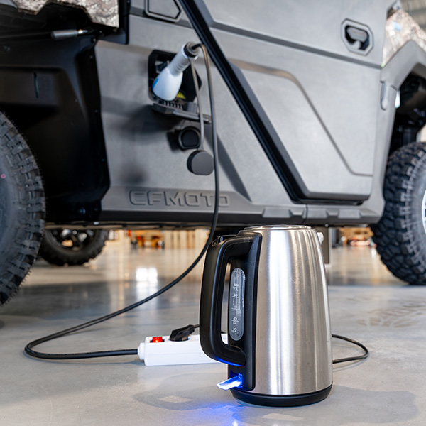 products/100/005/521/12/Isorinio maitinimo EU adapteris V2L CFMOTO U6 EV 1.jpg