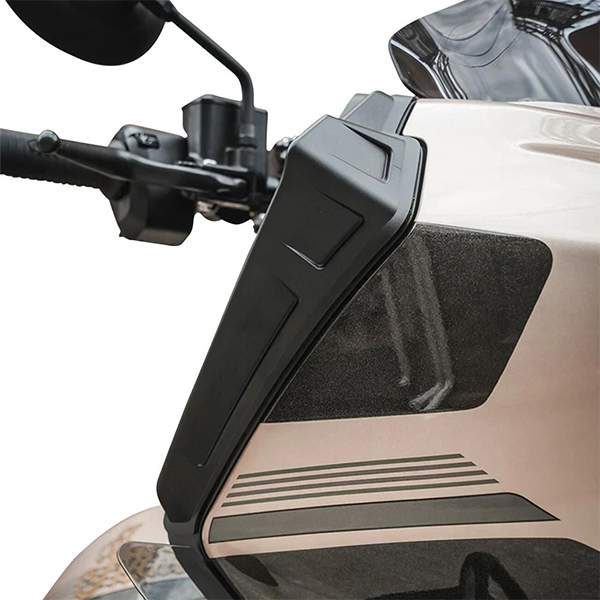 products/100/005/569/32/Apdaila Indian Challenger-Pursuit Klock Werks Flare Wings KWS-04-0580_jpg3.jpg