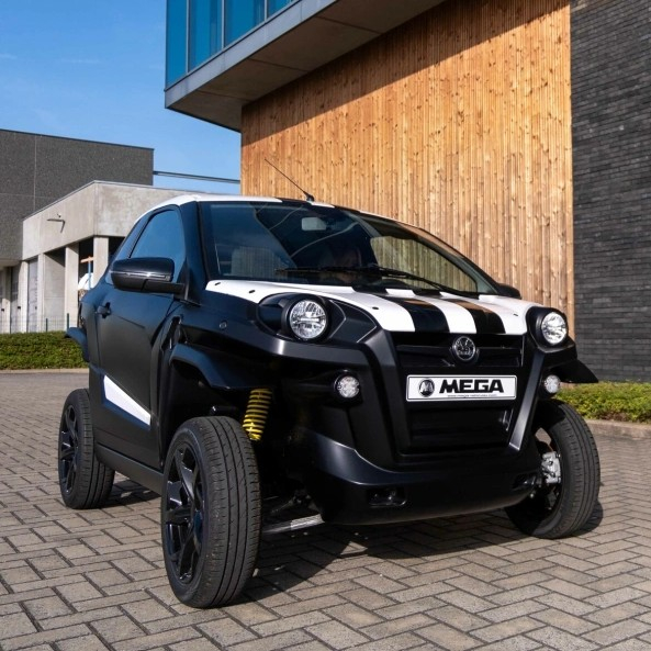 products/100/005/570/80/AIXAM E-SCOUTY EVO Elektrinis mini miesto automobilis_3.jpg