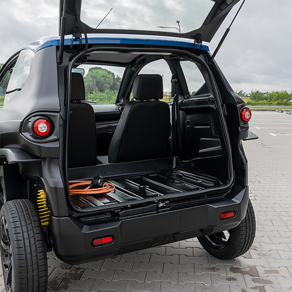 products/100/005/570/80/AIXAM MEGA eSCOUTY EVO Elektrinis mini miesto automobilisJPG_2.jpg