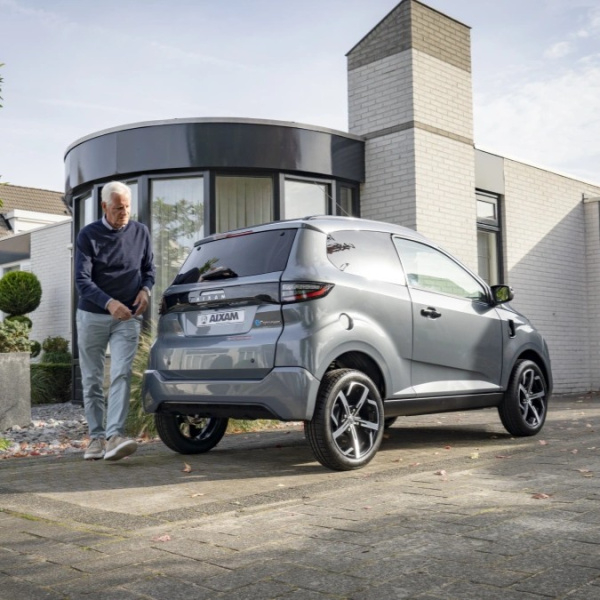 products/100/005/575/13/AIXAM E-CROSSOVER PREMIUM Elektrinis mini miesto automobilis_3.jpg