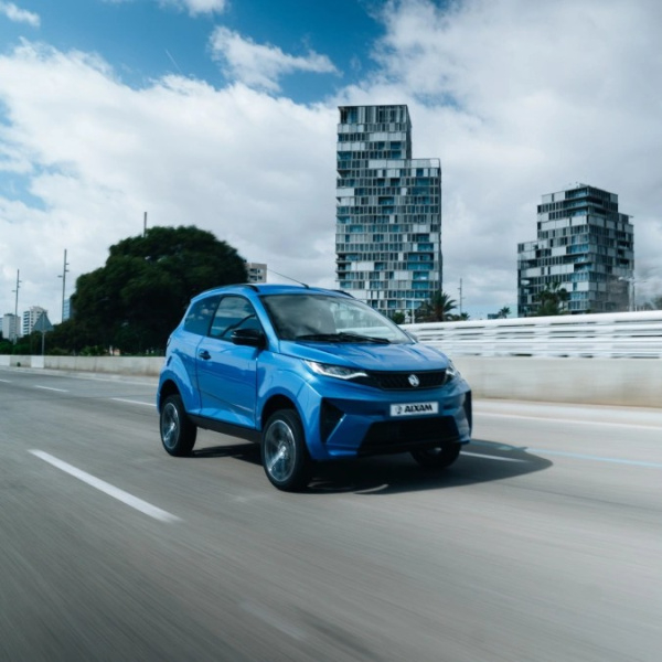 products/100/005/575/13/AIXAM E-CROSSOVER PREMIUM Elektrinis mini miesto automobilis_4.jpg