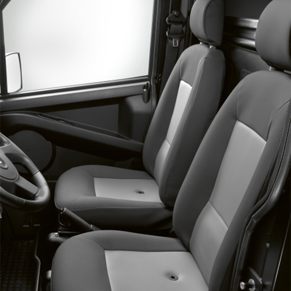 products/100/005/575/52/AIXAM E-TRUCK DROP SIDE Elektrinis mini krovininis automobilis_Seats.jpg