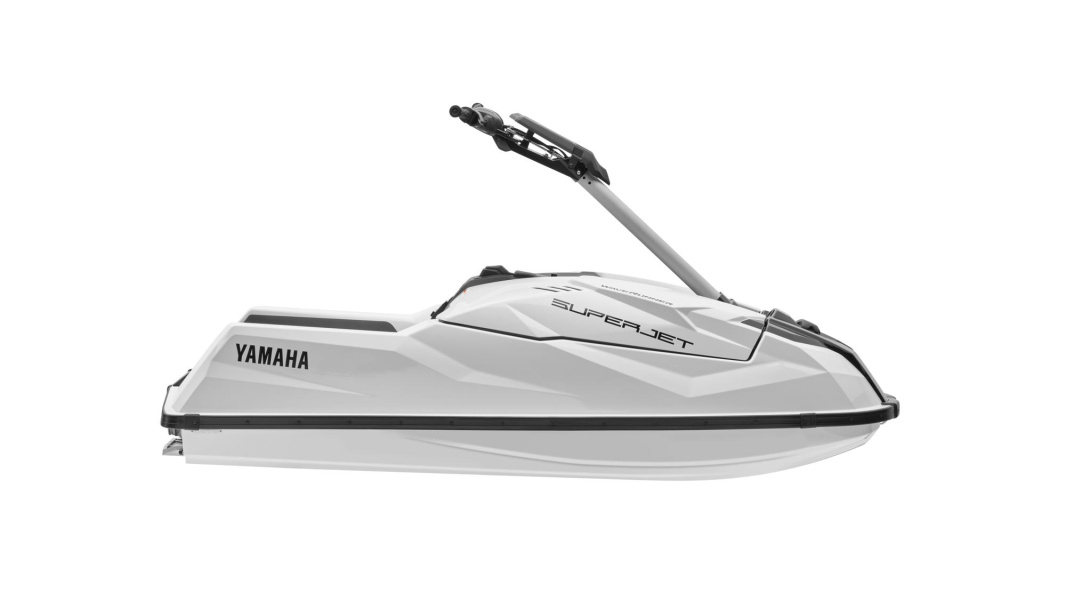 products/100/005/576/72/Vandens motociklas YAMAHA SUPERJET White Coat_2.jpg