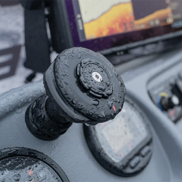 products/100/005/714/57/Vandeniui atsparus belaidis kroviklis QUAD LOCK 12-24V_1.jpg