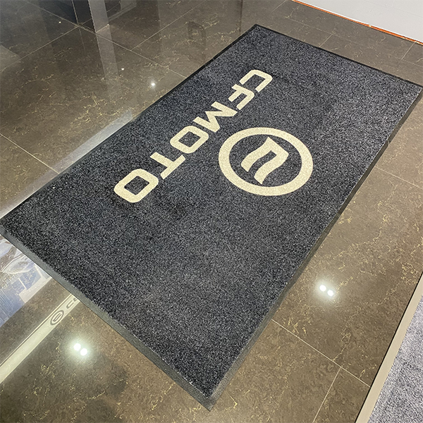 products/100/005/729/36/Kilimas CFMOTO 1800mm x 1000mm 701110-00653.jpg