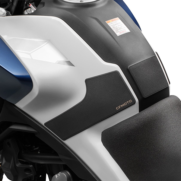 products/100/005/791/34/Degalu bako apsaugines gumos CFMOTO 700MT_2.jpg