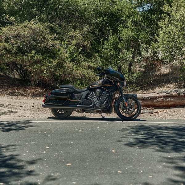 products/100/005/862/72/Indian Motorcycle Chieftain PowerPlus Dark Horse 112 Package ABS 2026_real2.jpg