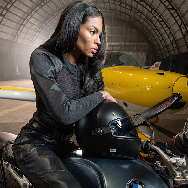 products/100/005/879/12/Apsauginiai marskineliai moterims Pando BIA BLACK_real4.jpg