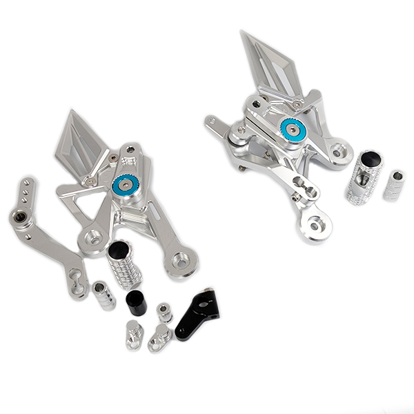 products/100/005/932/44/Reguliuojami pakojai sidabriniai CFMOTO 675SR-R.jpg