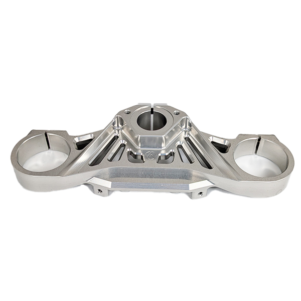 products/100/005/932/45/Virsutinis sakes tiltelis sidabrinis CFMOTO 675SR-R_1.jpg