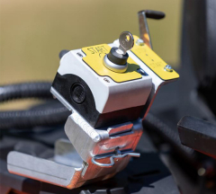 products/100/003/068/32/Keturracio zoliapjove su BS 14HP varikliu 27.8000_real1.jpg