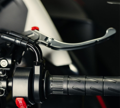 products/100/003/976/32/Stabdziu rankenele desines puses CFMOTO 450SR ir 450SR-S pilka_1.jpg