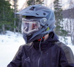 products/100/004/124/72/Salmas su sildomu stiklu AMOQ Adaptor Helmet Electric Visor Juodas, Pilkas, Ryskiaspalve_3.jpg